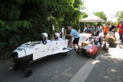 Préparation pour les descentes de l'après-midi